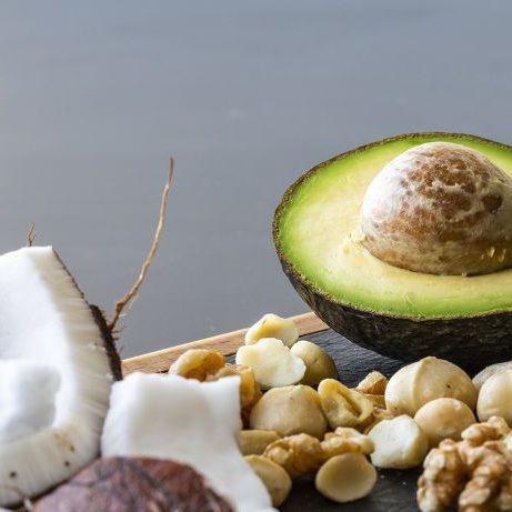 avocado-coconut-mixed-nuts-768